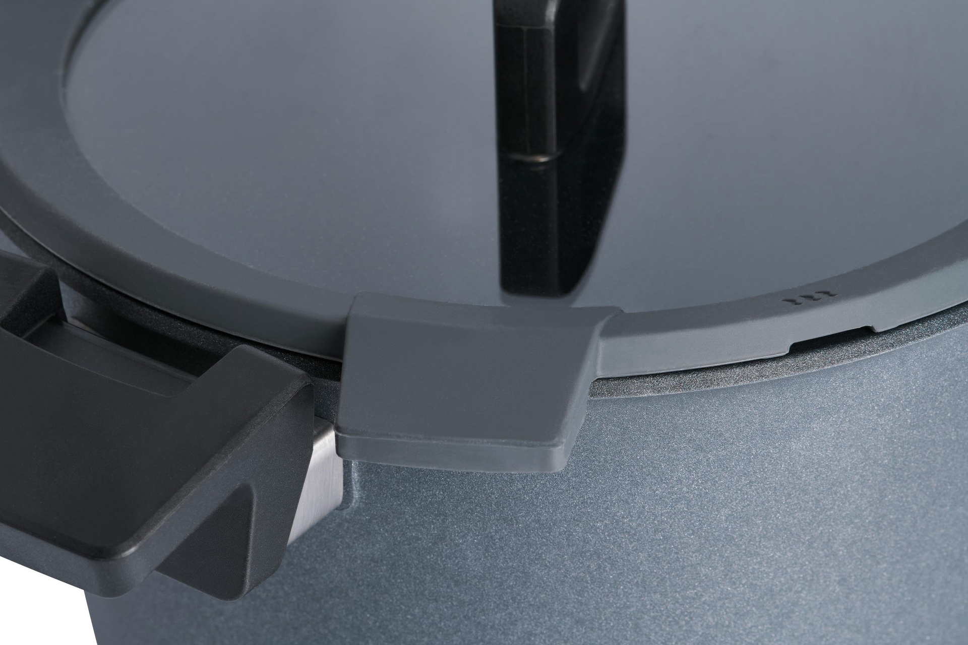 Diamond Concept Plus Gusstopf mit Deckel Detailansicht | Ceran, Gas, Elektro, Halogen | 28cm