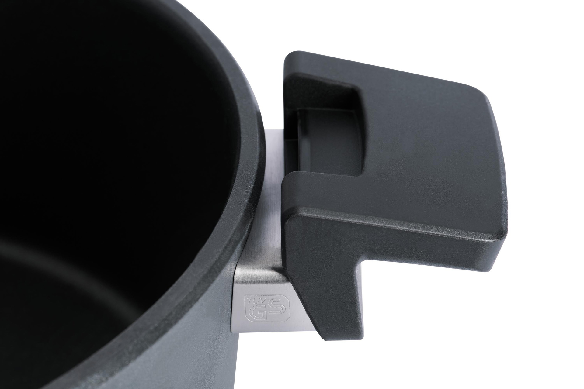 Diamond Concept Plus Guss-Kasserolle mit Deckel Detailansicht