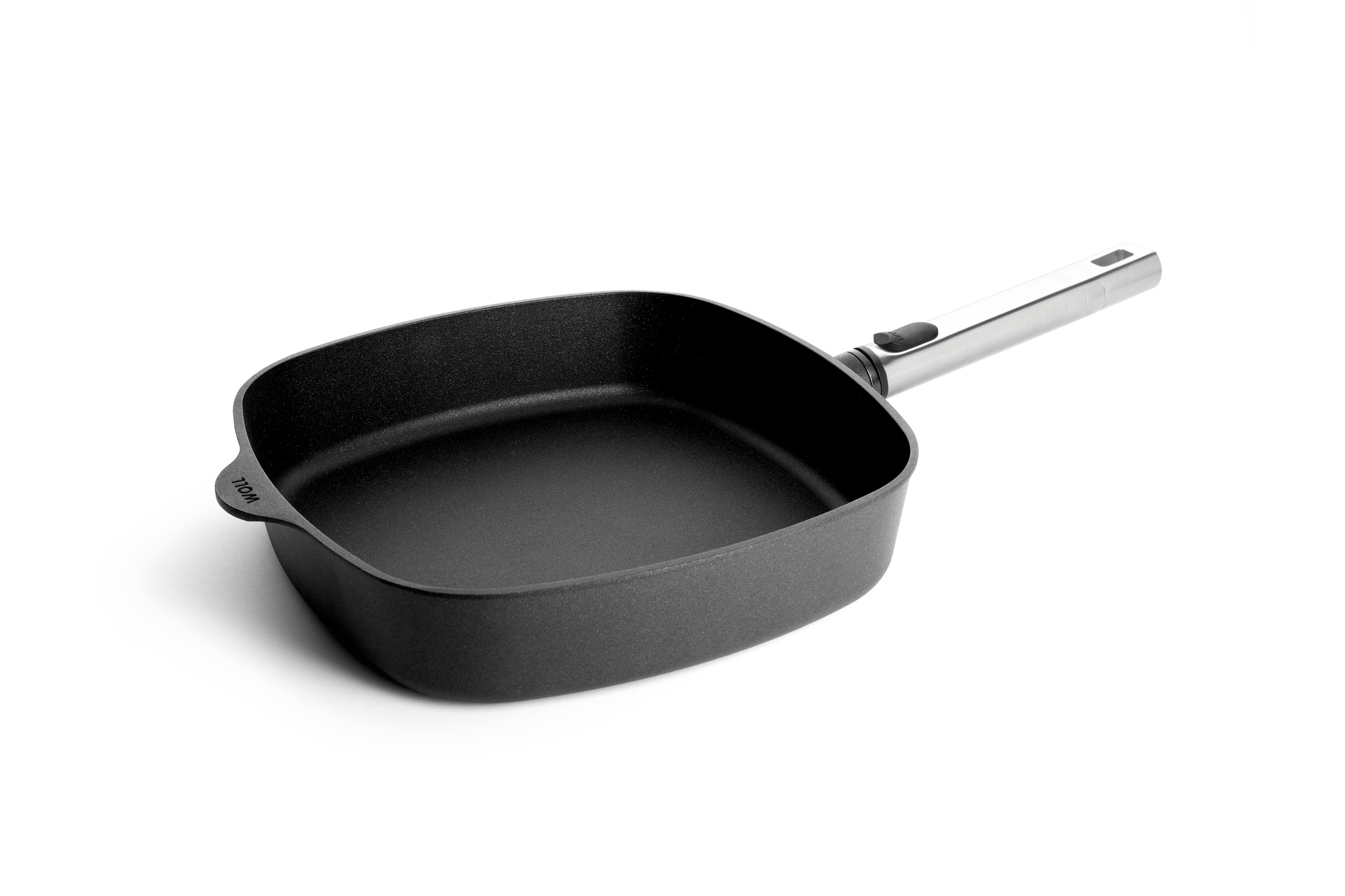 1628PLCI_3QuarterDCKyrX5xpFg8H Logic XR Guss-Viereckpfanne | Edelstahl - Abnehmbar | Alle Herdarten inkl. Induktion | 28x28cm