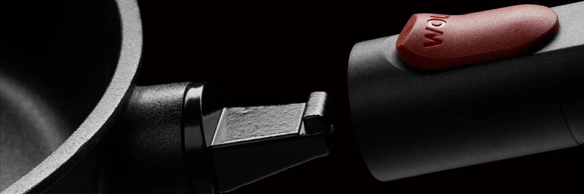 In einer Nahaufnahme wird ein Logic Stiel und den Griffeinraster am runden Topf dargestellt.