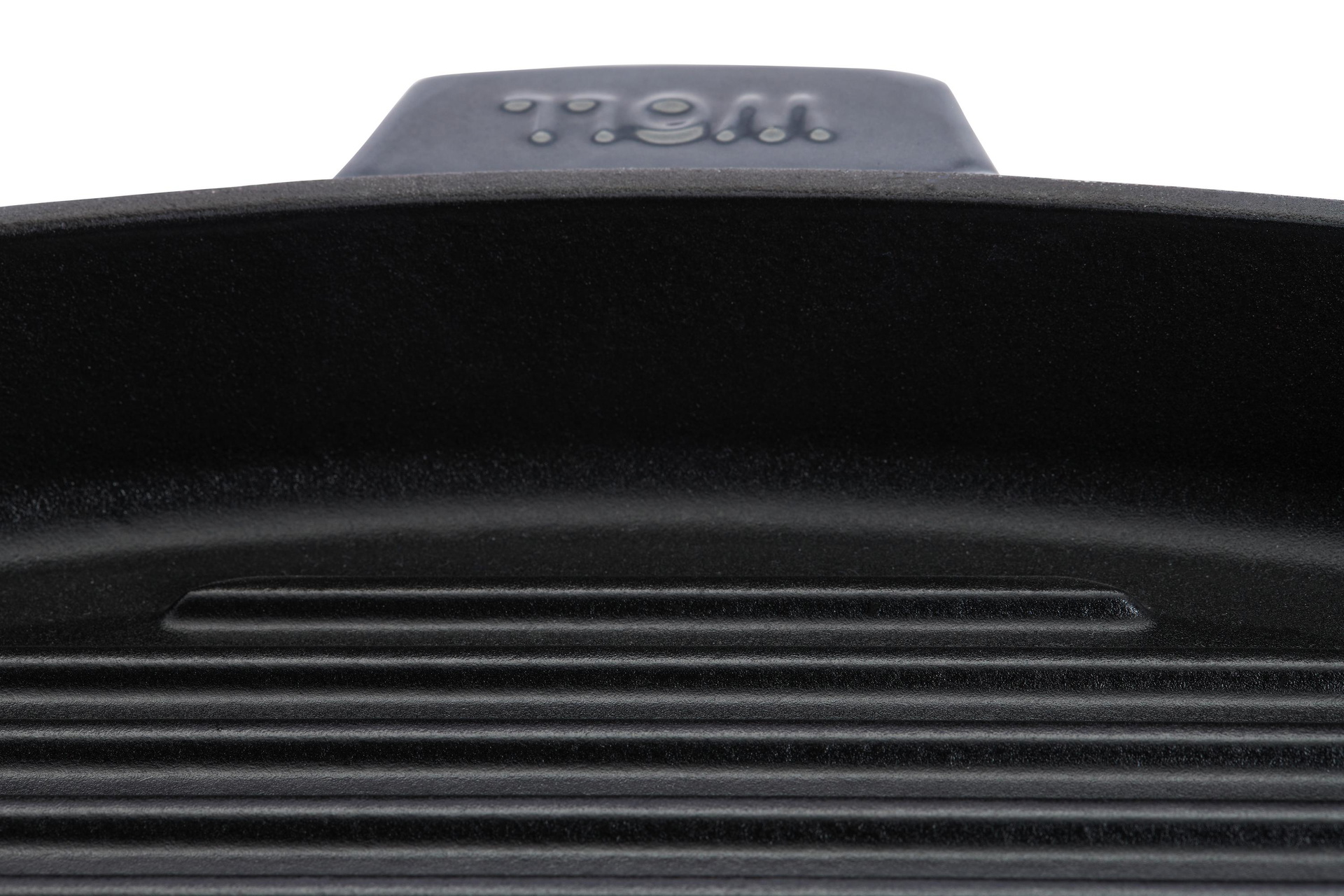 628-2CI-030_Ridges_Detail Iron Guss-Grillpfanne, mit Rillen und Steakpresse Detailansicht | Carbon Grey | Alle Herdarten inkl. Induktion | 28x28cm