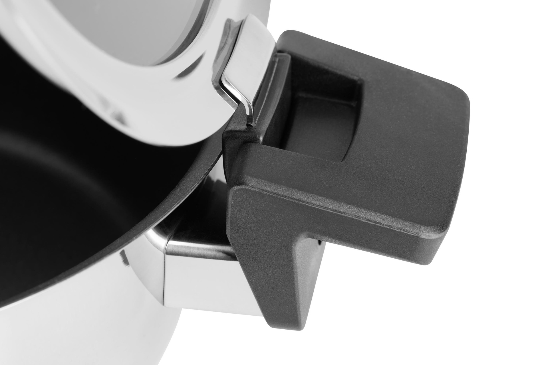 828NC_Lid_Staying_Handle_Detail Concept Bratentopf mit Deckel Detailansicht | Alle Herdarten inkl. Induktion | 24cm